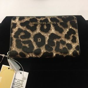 NWT Michael Kors card holder wallet